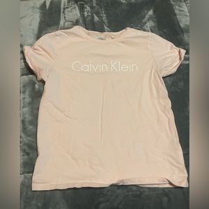 Calvin Klein t-shirt | small | pink